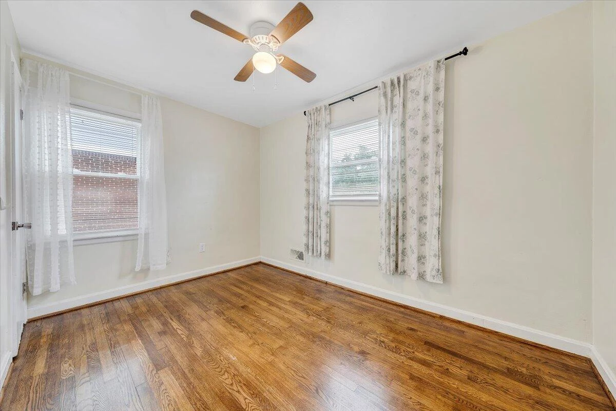 1218 Grayson AVE - Photo 15