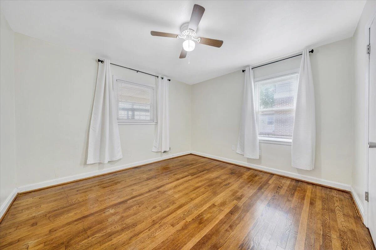 1218 Grayson AVE - Photo 16