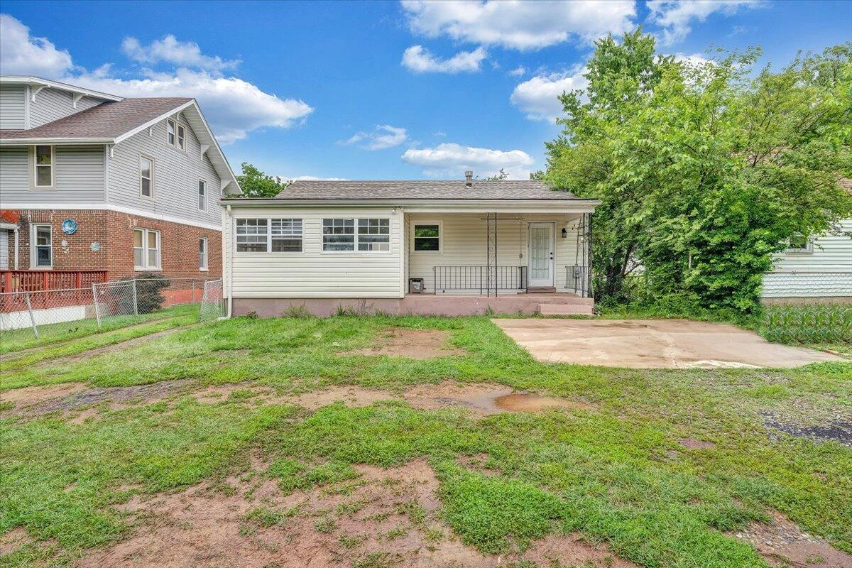1218 Grayson AVE - Photo 23