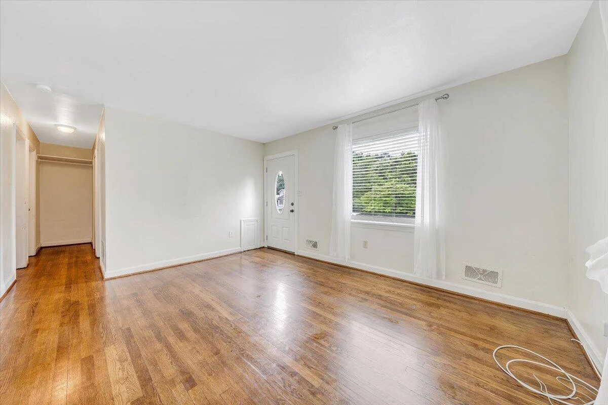 1218 Grayson AVE - Photo 7