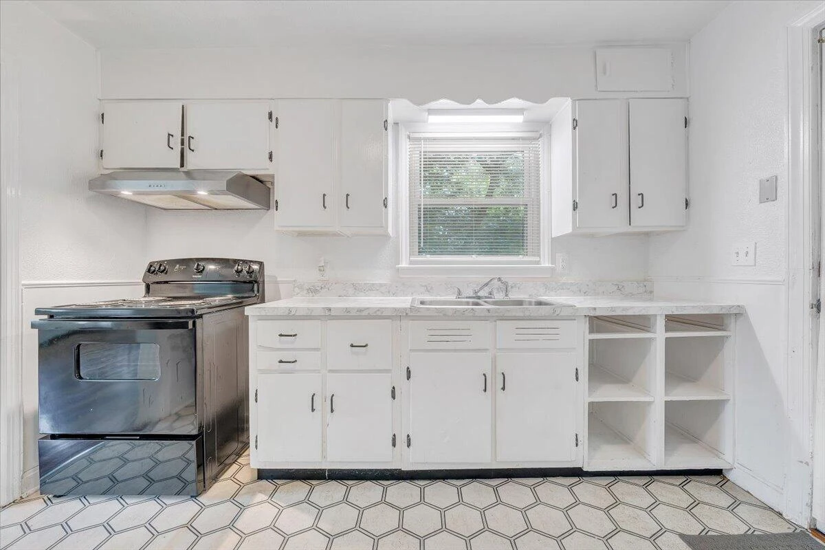 1218 Grayson AVE - Photo 9