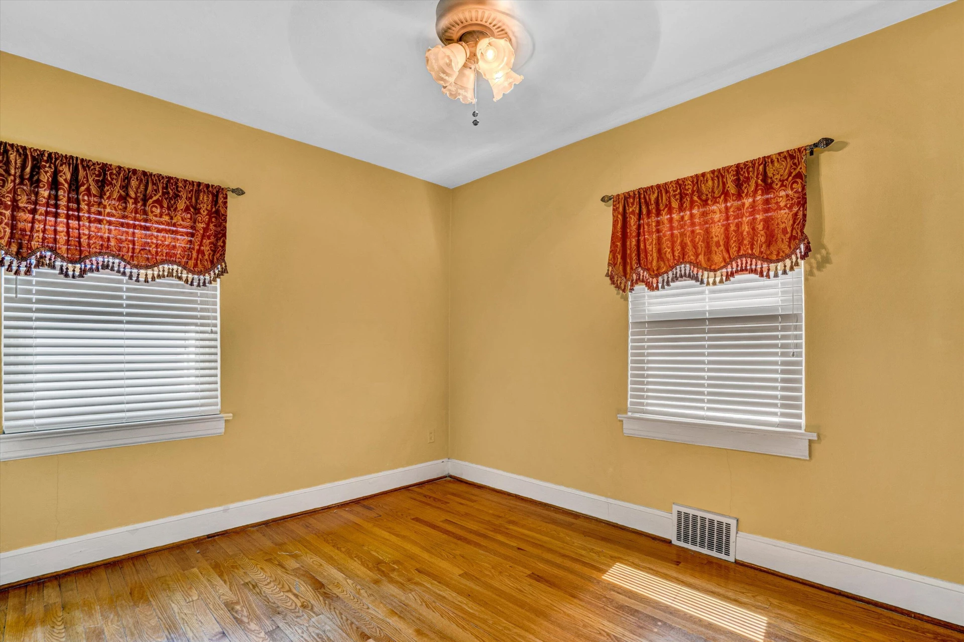 2920 Bradley ST - Photo 13