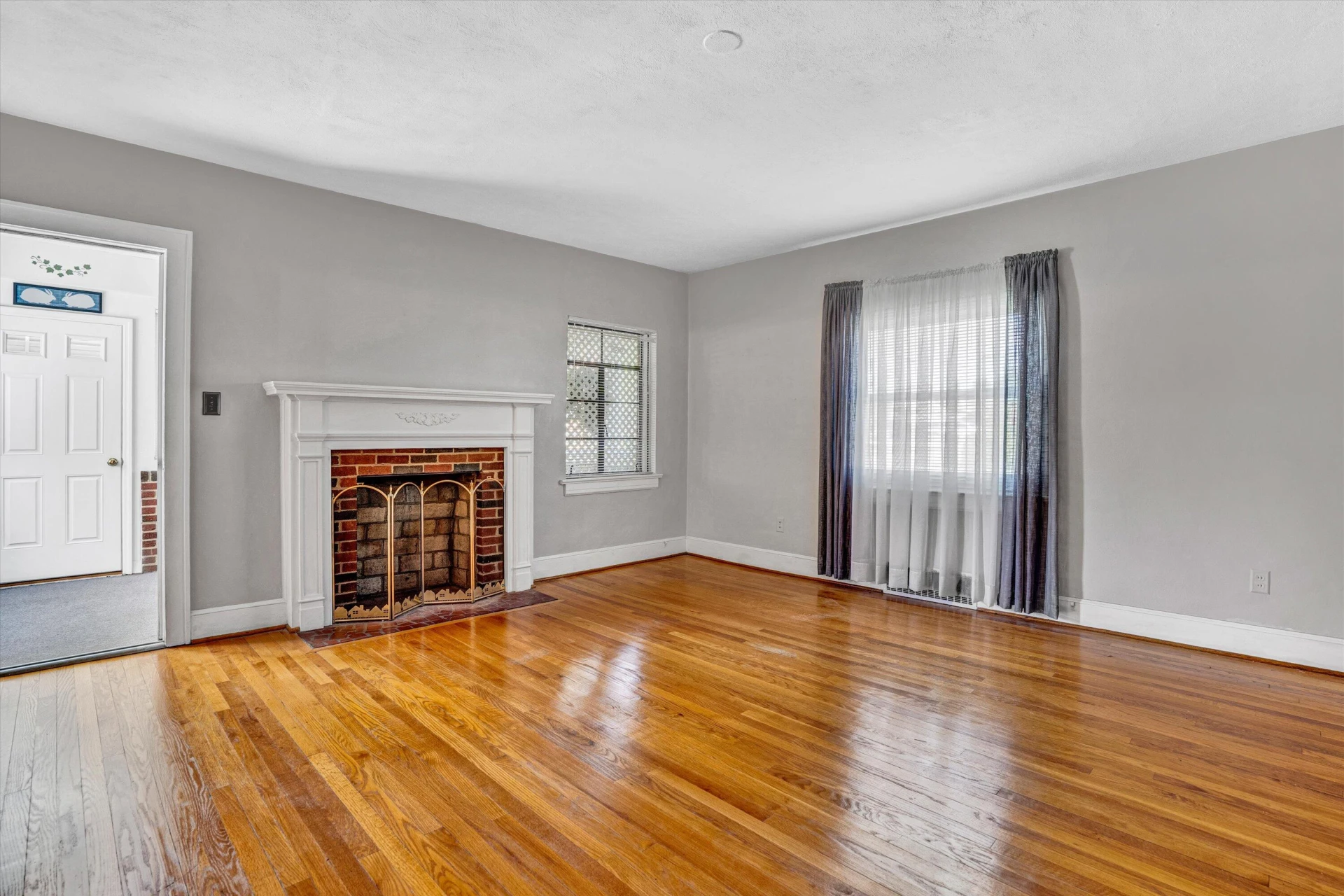2920 Bradley ST - Photo 6