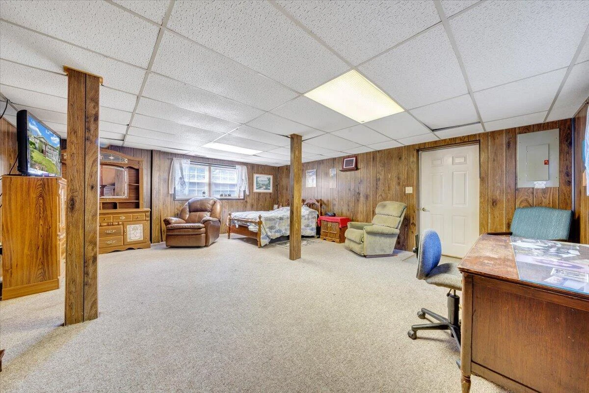 1921 Clinton AVE - Photo 20