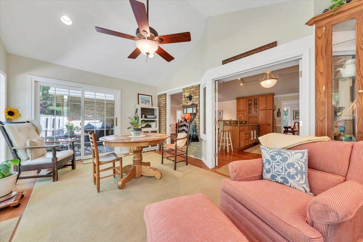 302 Woodland RD - Photo 18