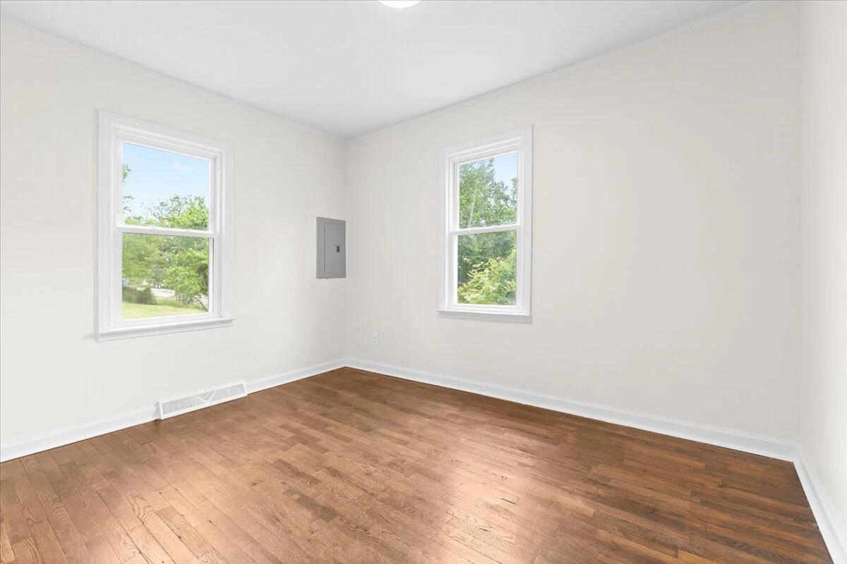 1503 Barnett RD - Photo 15