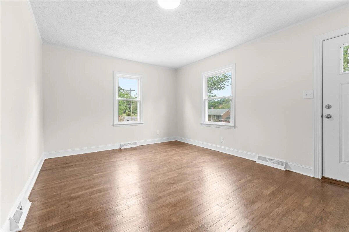 1503 Barnett RD - Photo 20