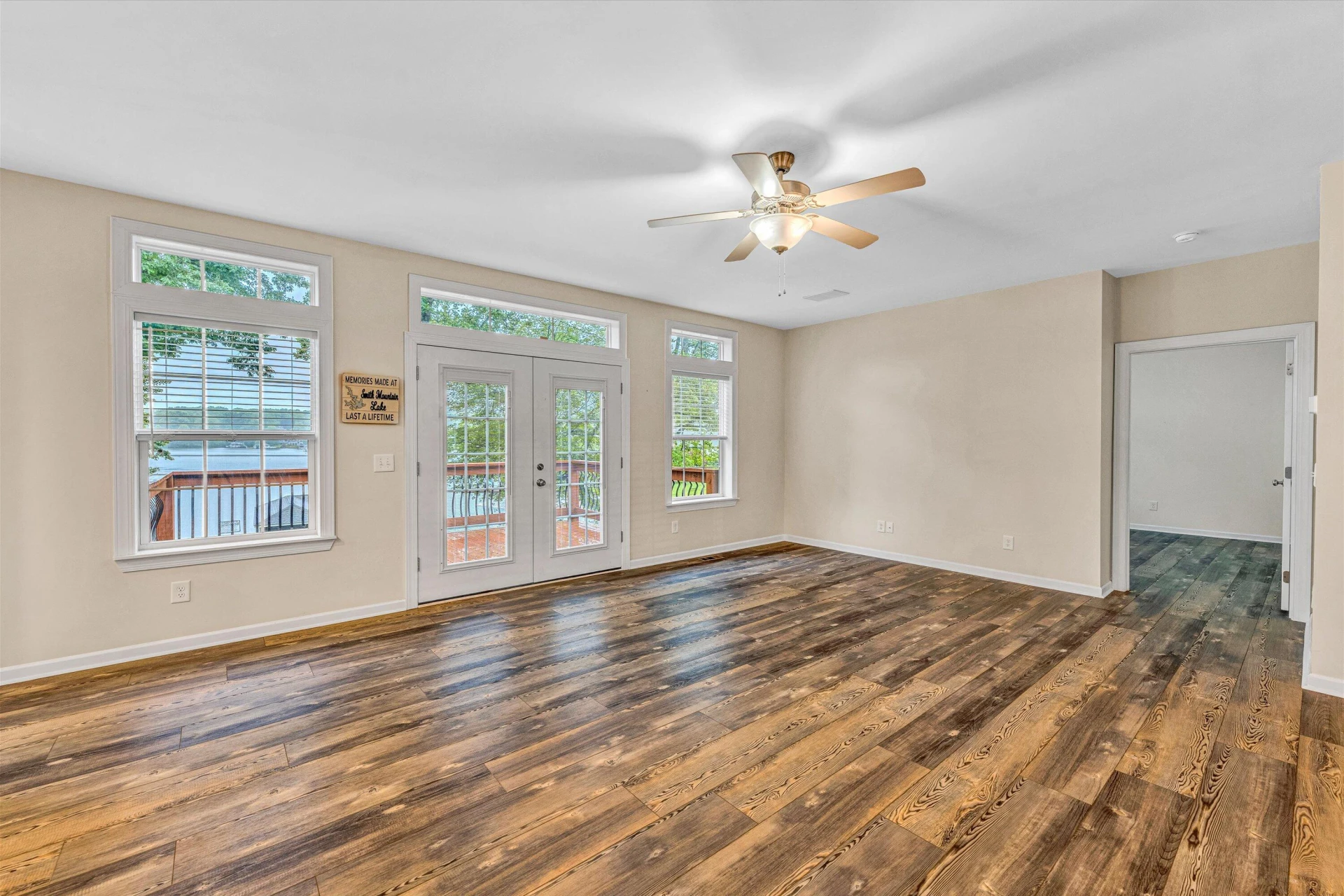 219 Emerald Point - Photo 12