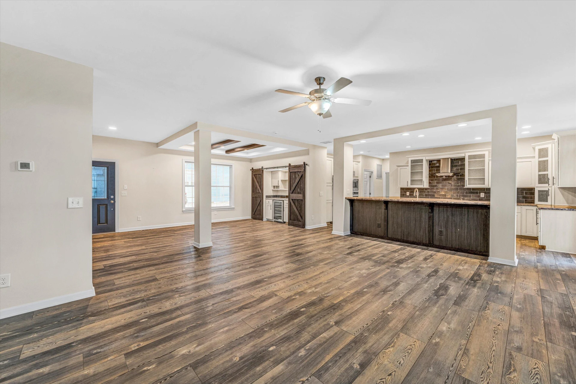 219 Emerald Point - Photo 13
