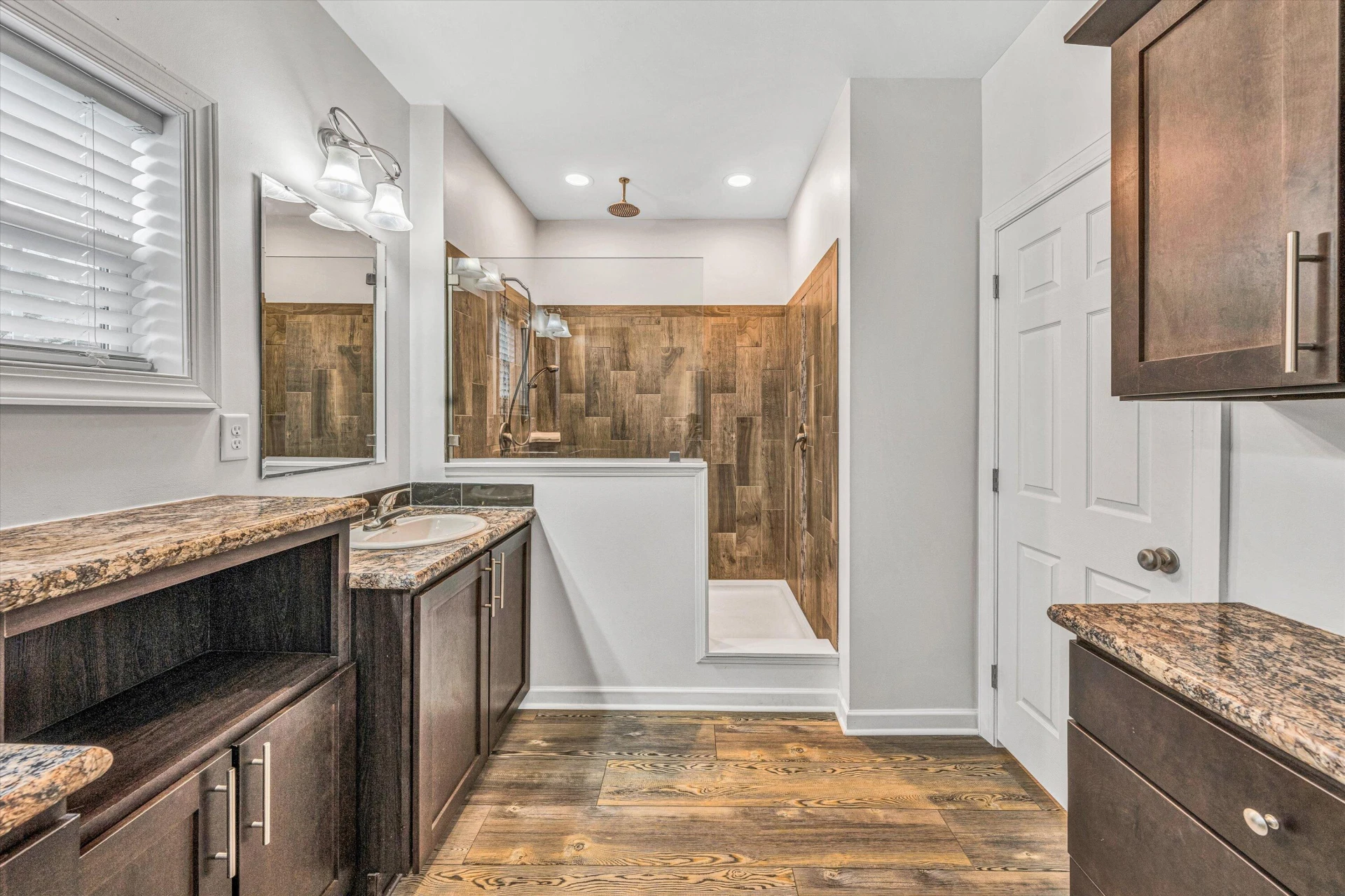 219 Emerald Point - Photo 26