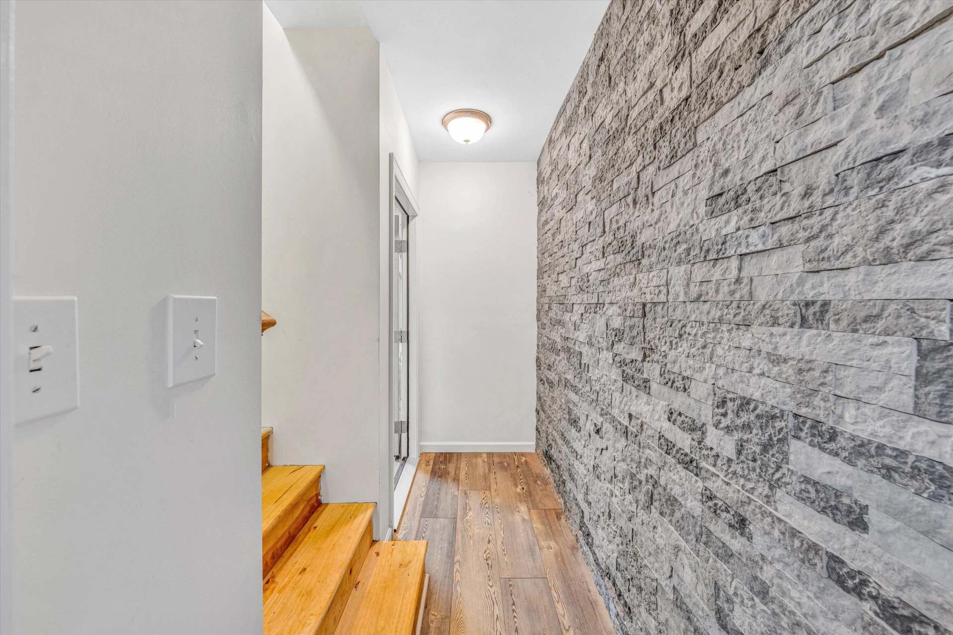 219 Emerald Point - Photo 28