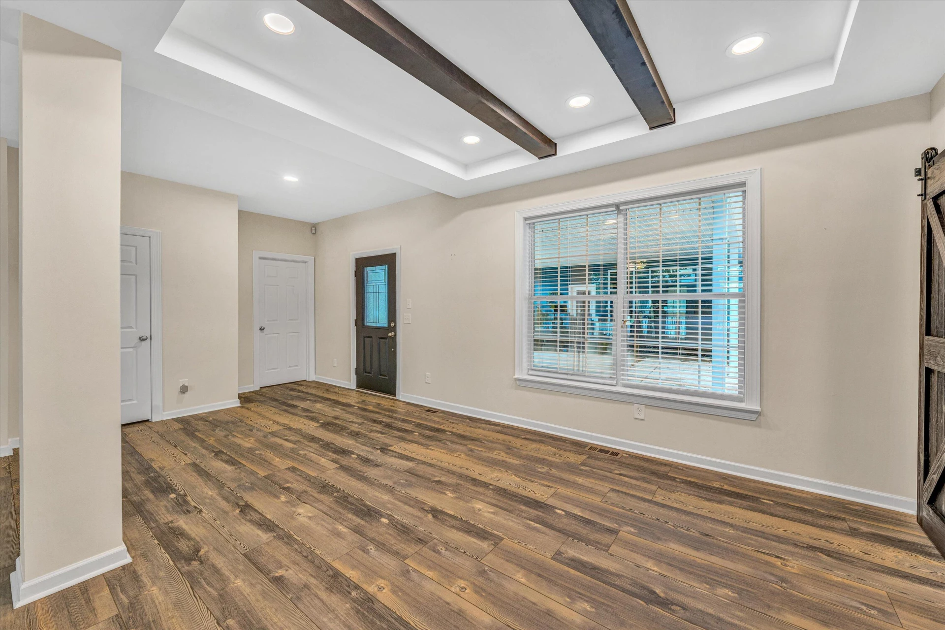 219 Emerald Point - Photo 9
