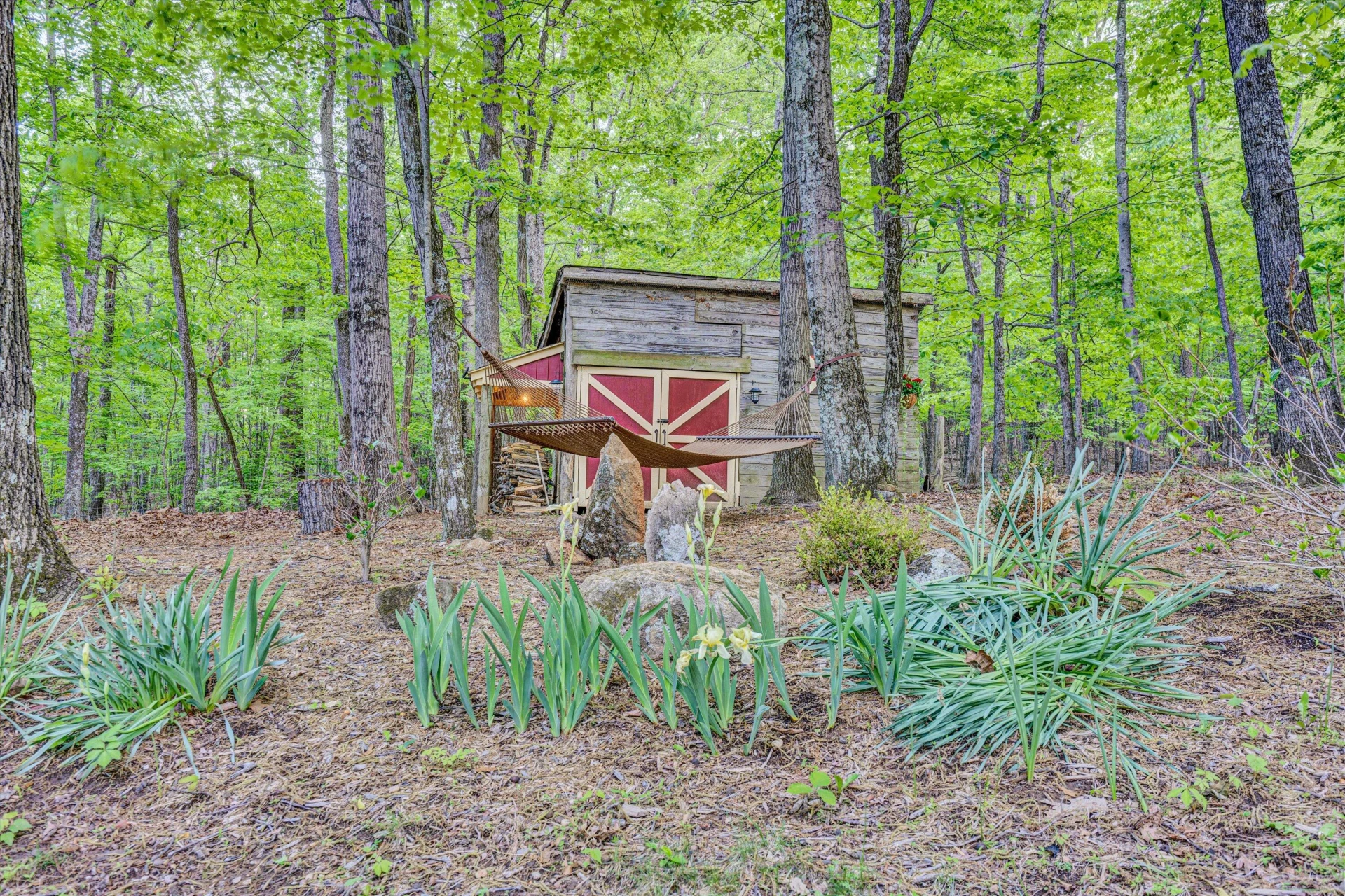1033 Hickory Falls RD - Photo 49