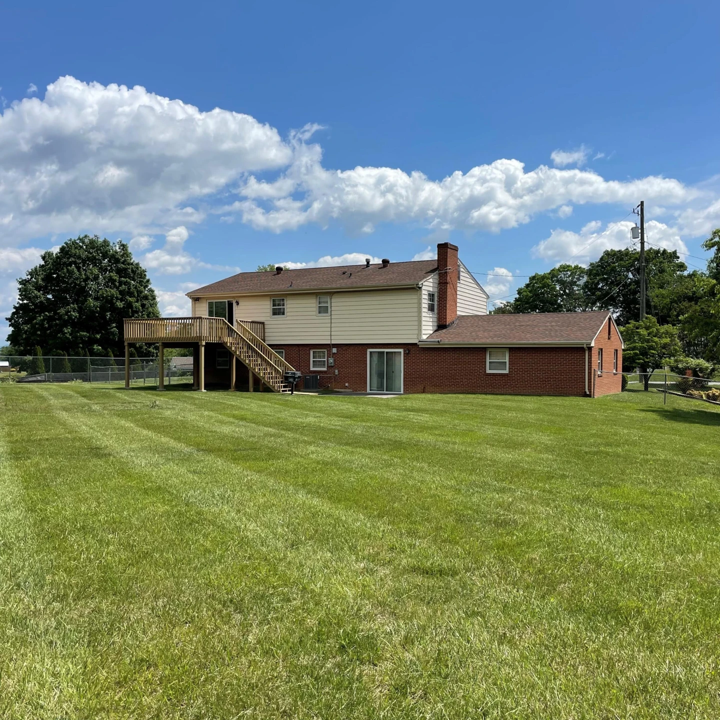 4817 Easthill DR - Photo 4