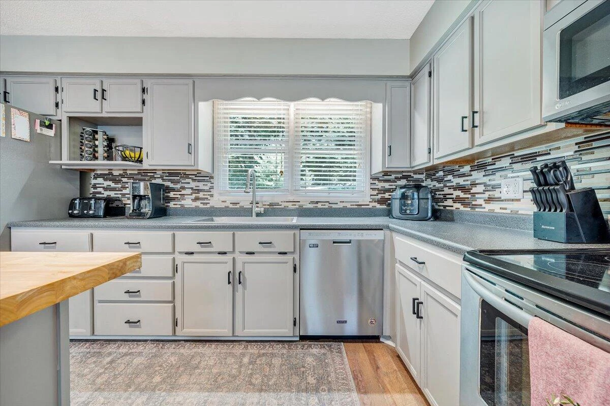 54 Farm View RD - Photo 7