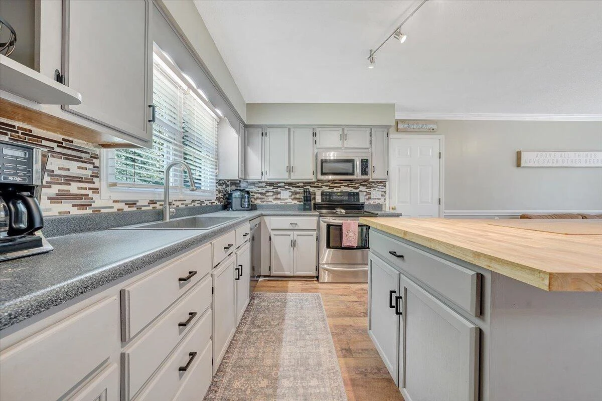 54 Farm View RD - Photo 8