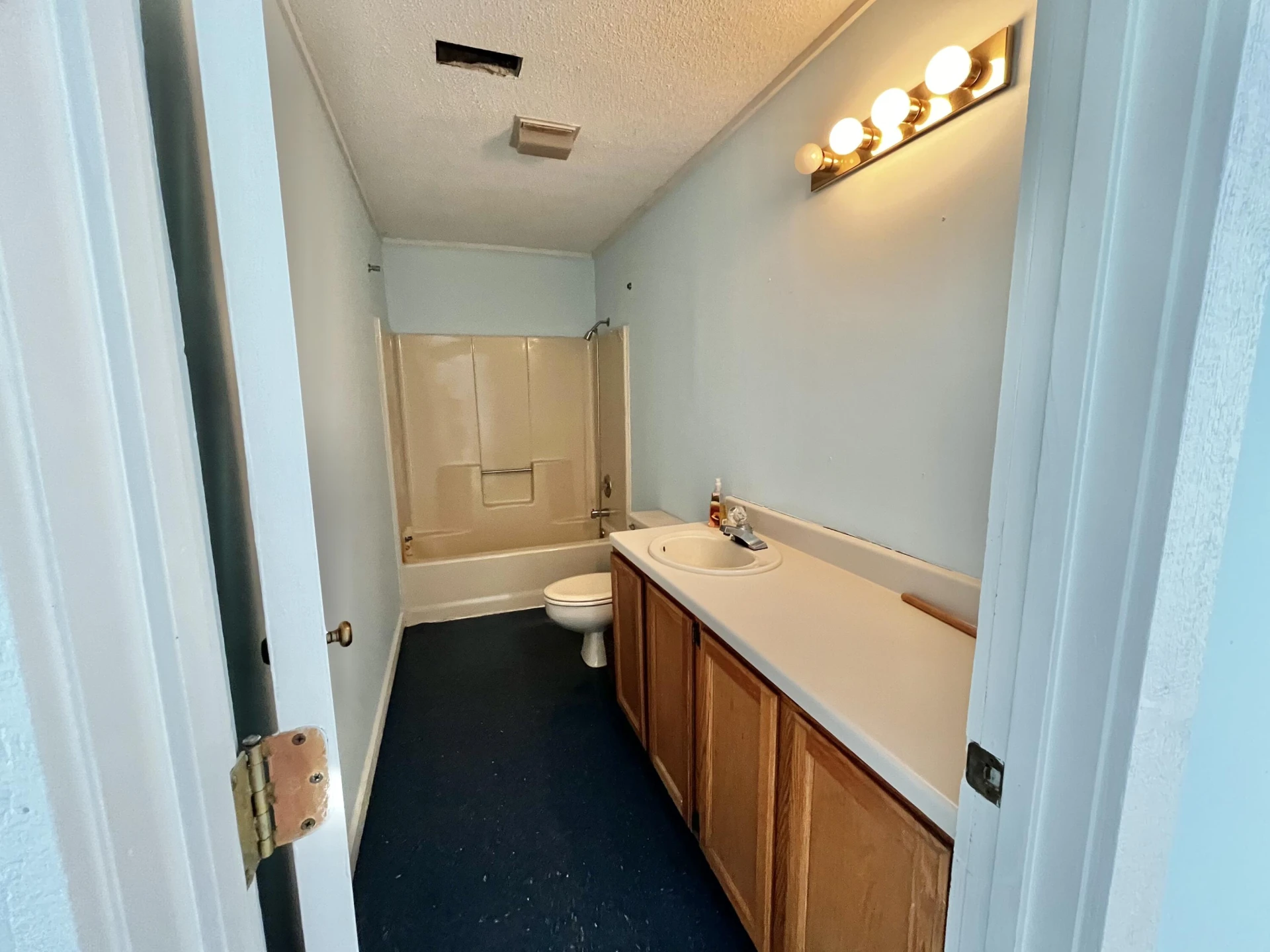 695 Lakewood Forest RD - Photo 37