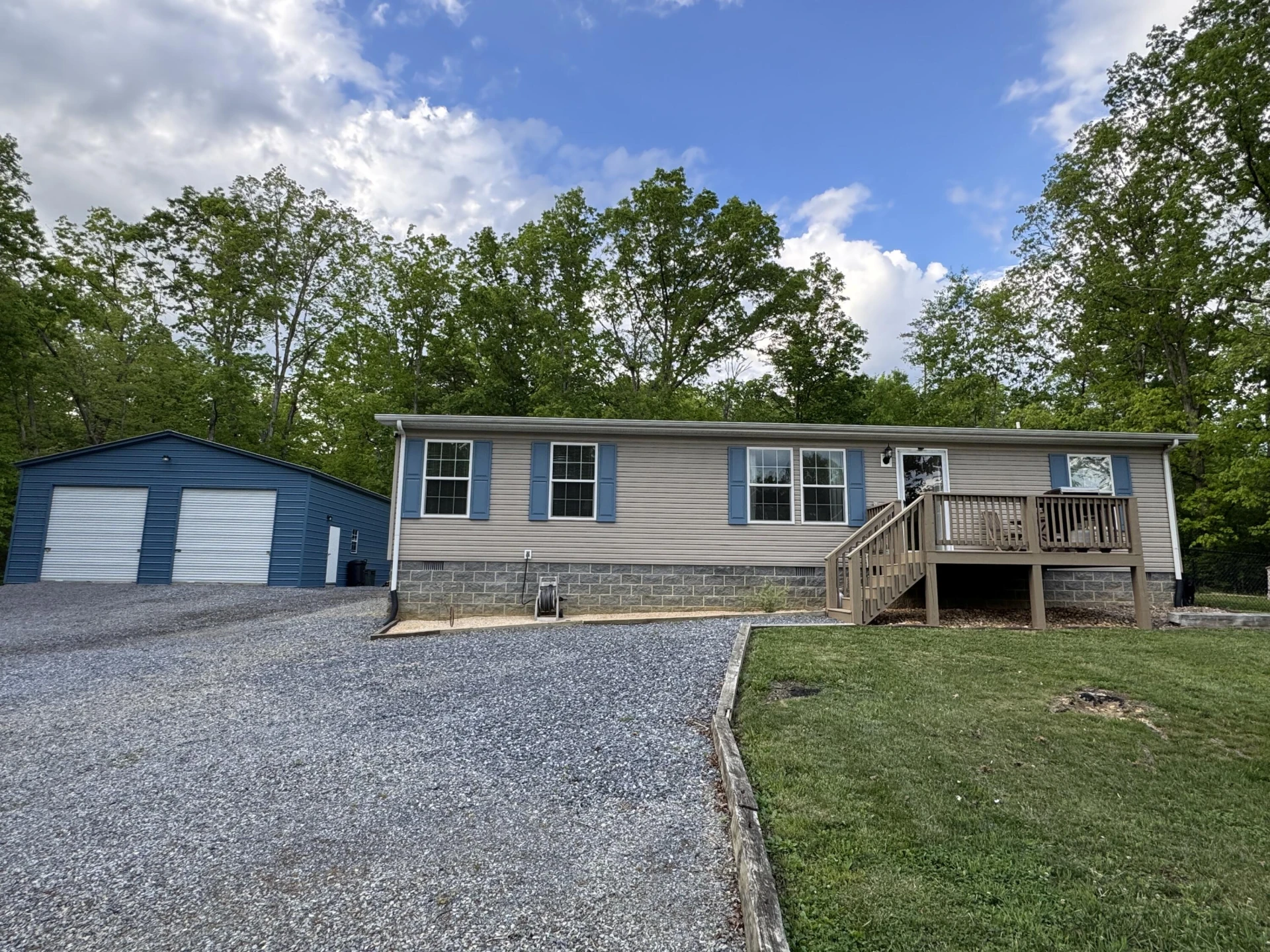 2416 West Wind RD