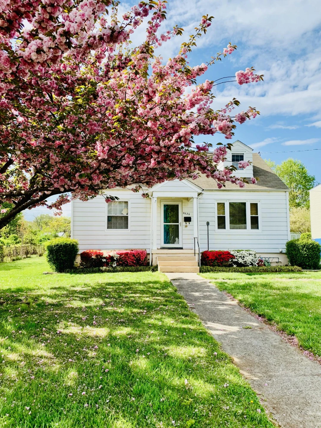 2626 Dorchester DR