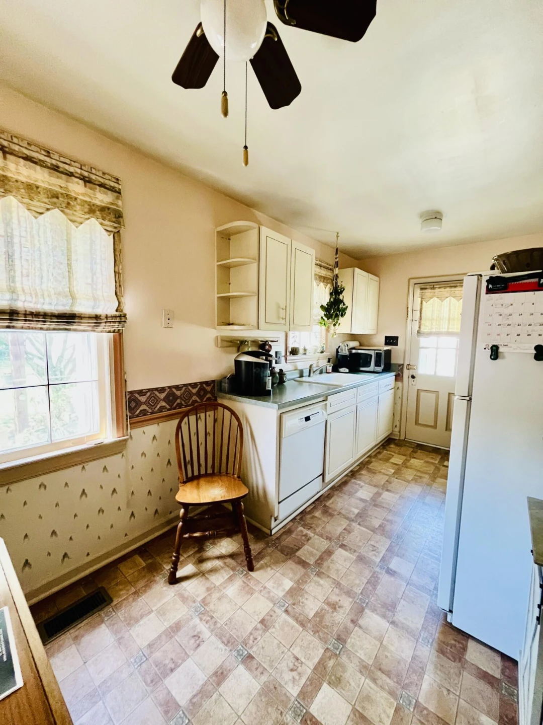 2626 Dorchester DR - Photo 13