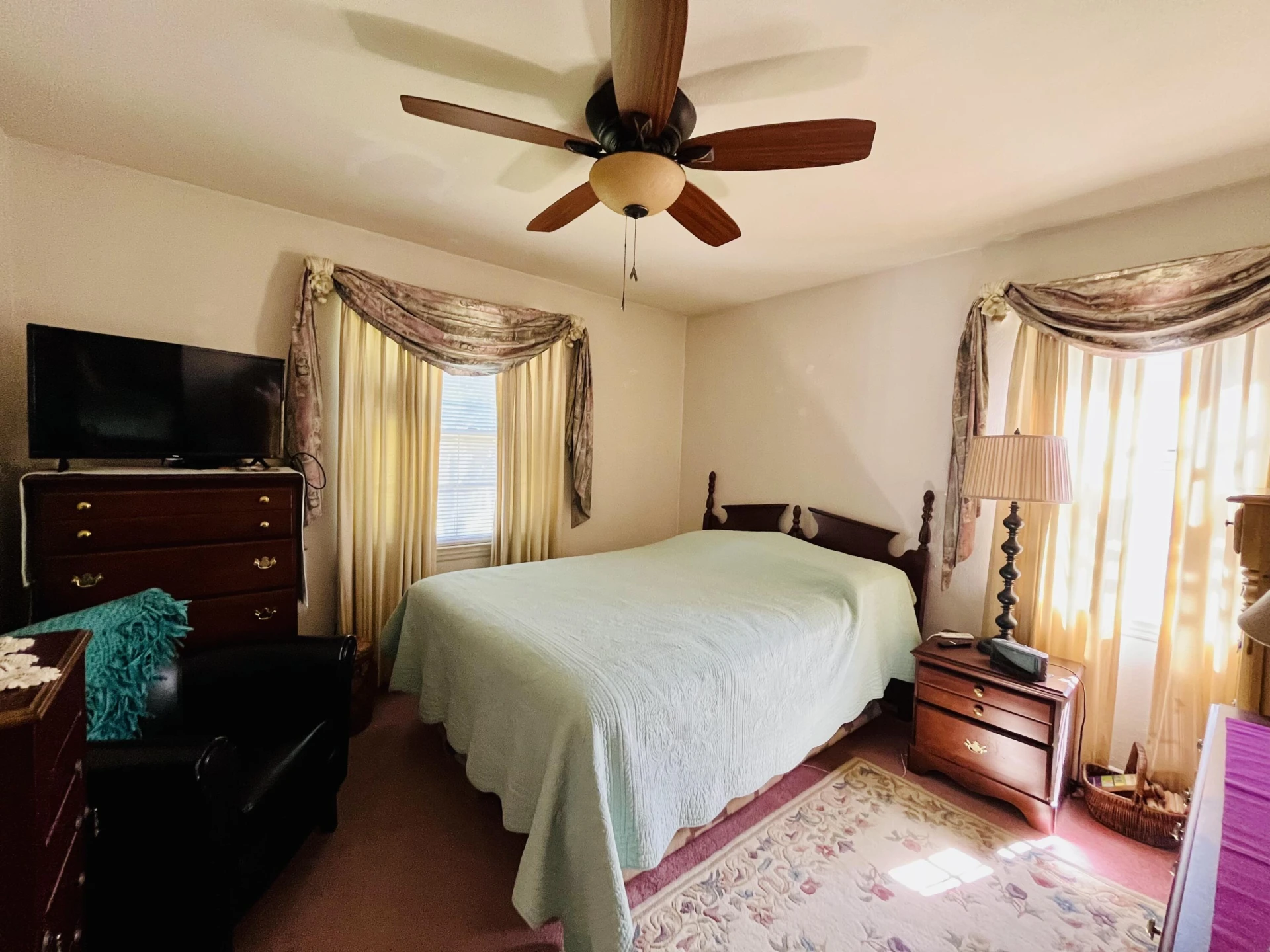 2626 Dorchester DR - Photo 14