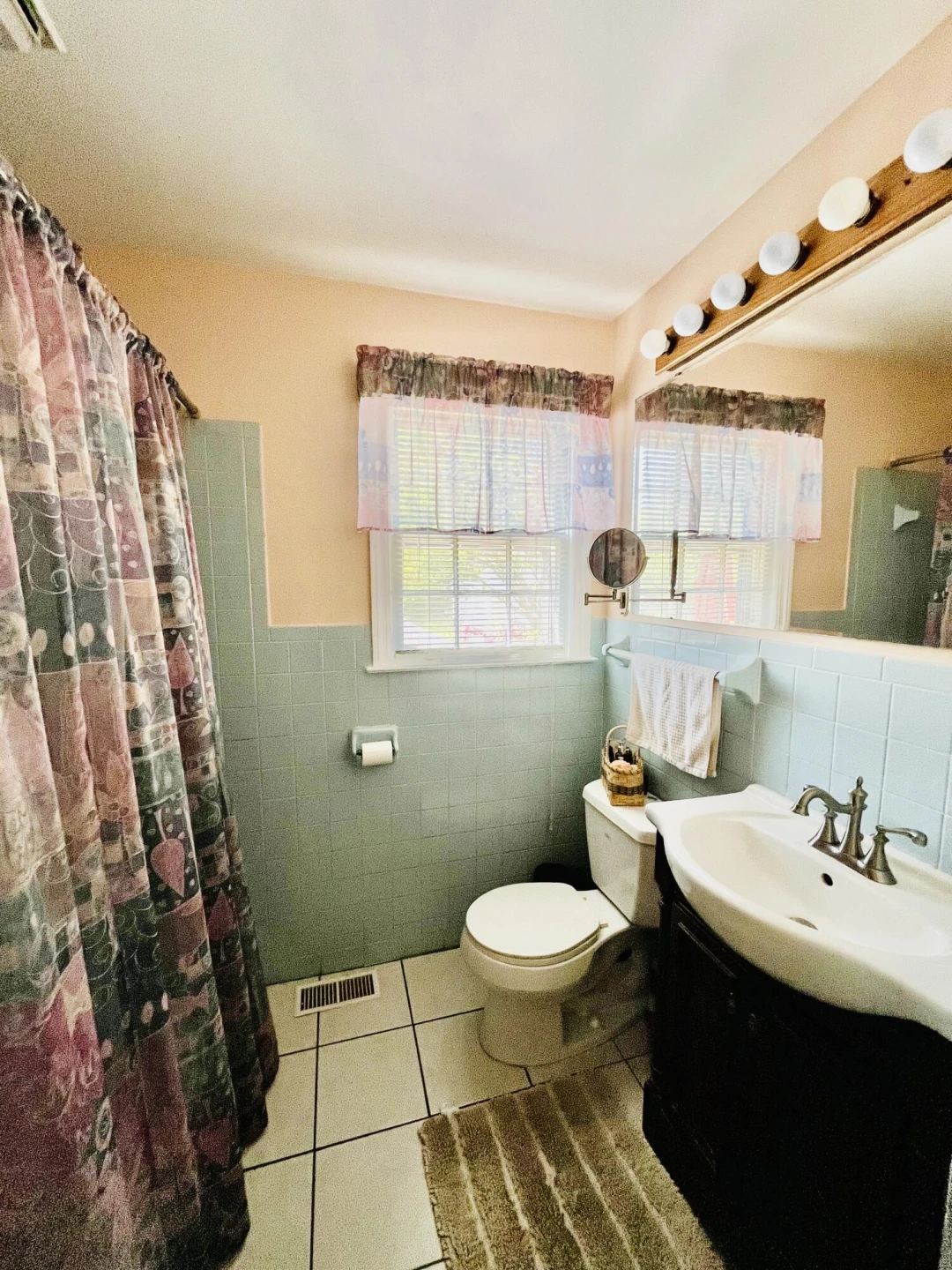 2626 Dorchester DR - Photo 16