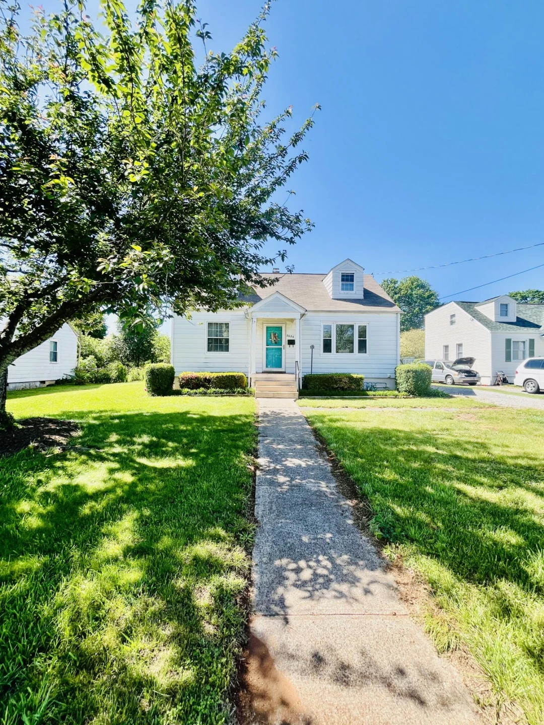 2626 Dorchester DR - Photo 3