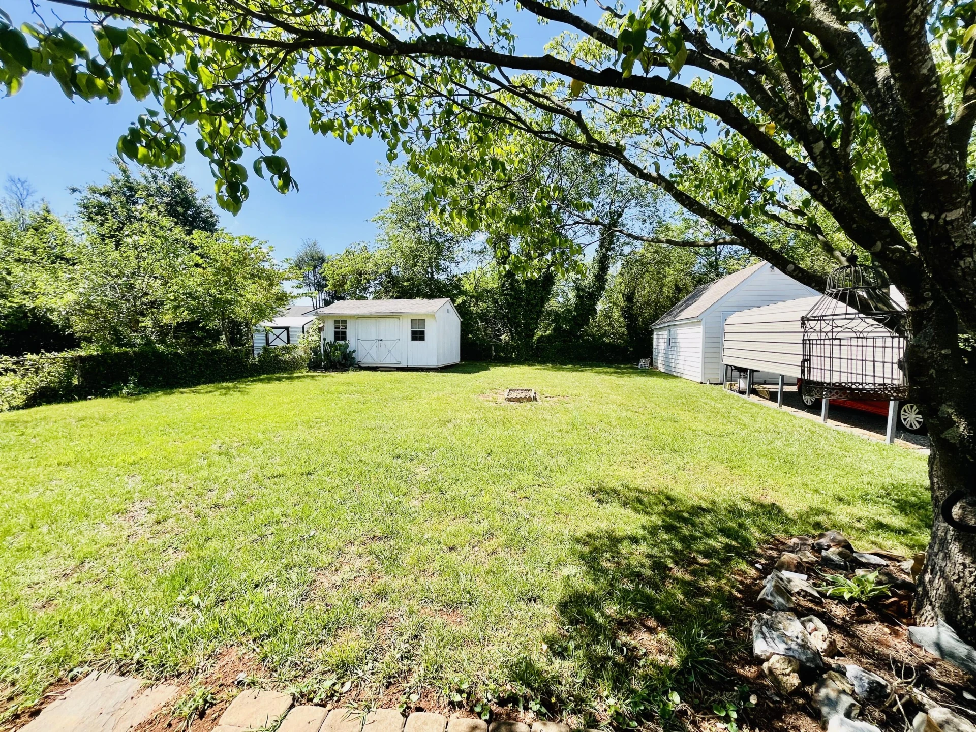 2626 Dorchester DR - Photo 5
