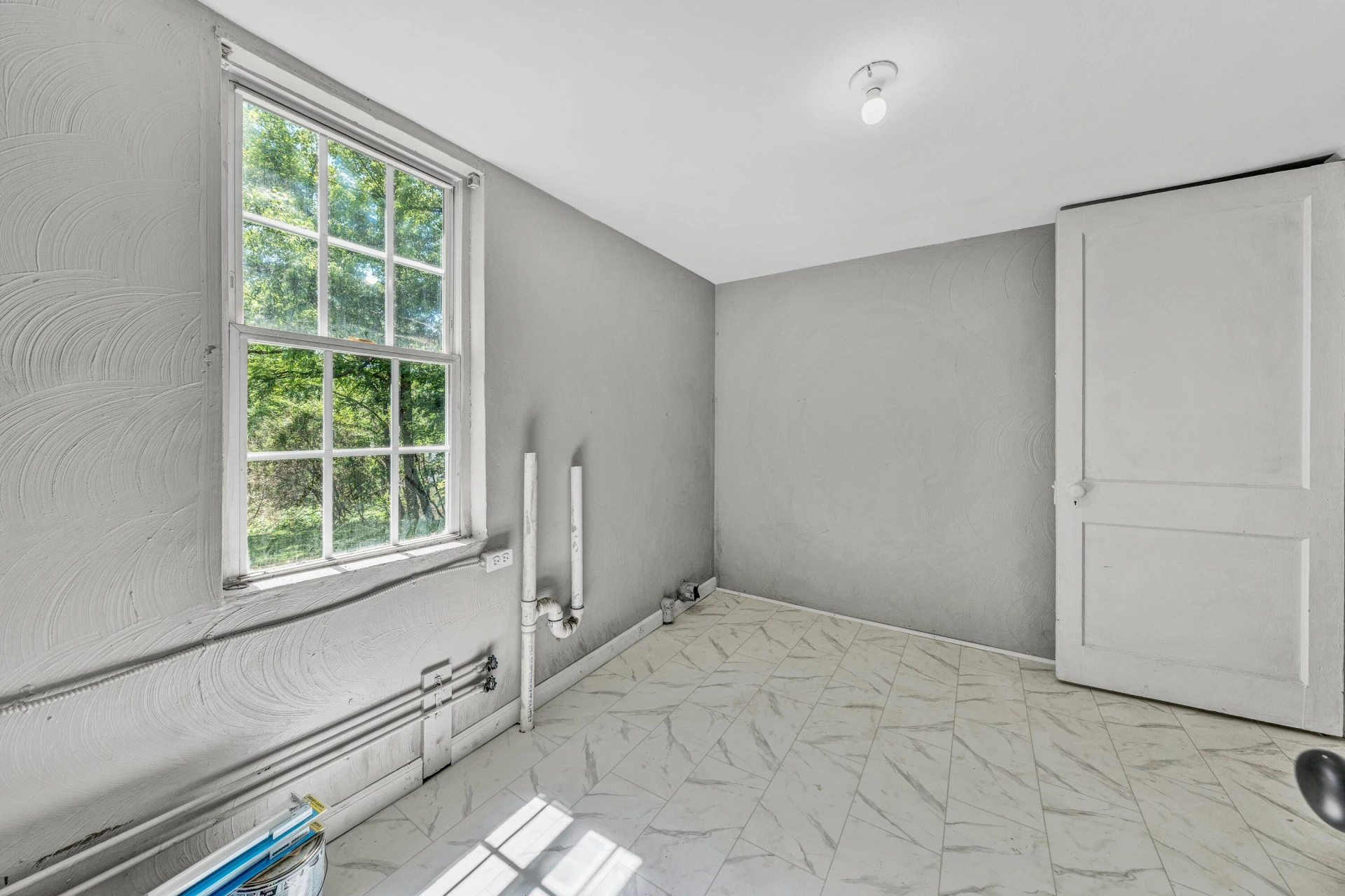 1430 Deborah LN - Photo 11