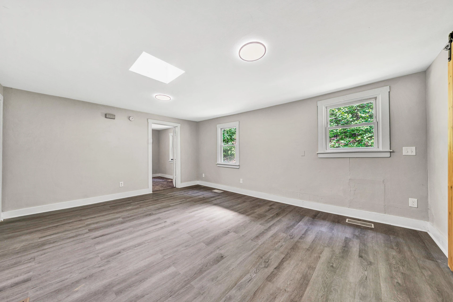 1430 Deborah LN - Photo 3