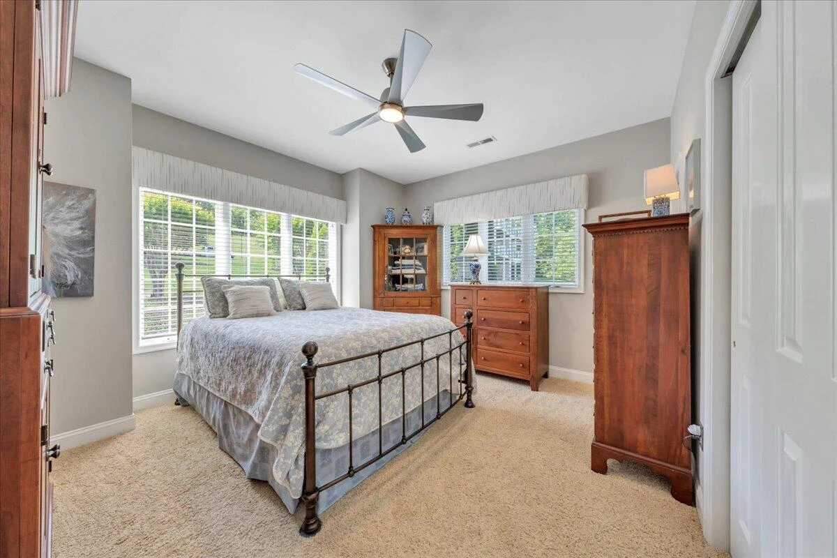 305 South Pointe Shore DR - Photo 11