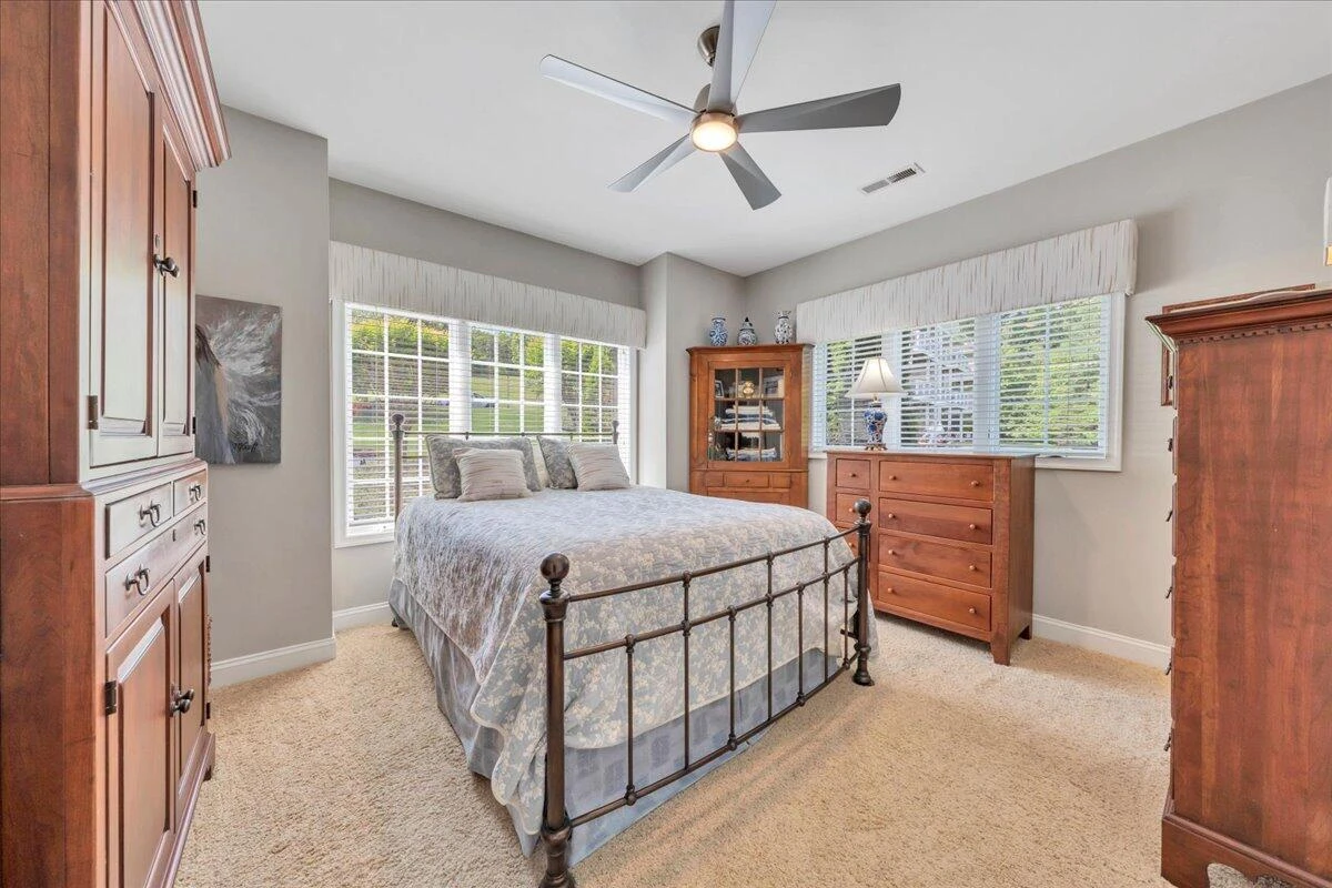 305 South Pointe Shore DR - Photo 12