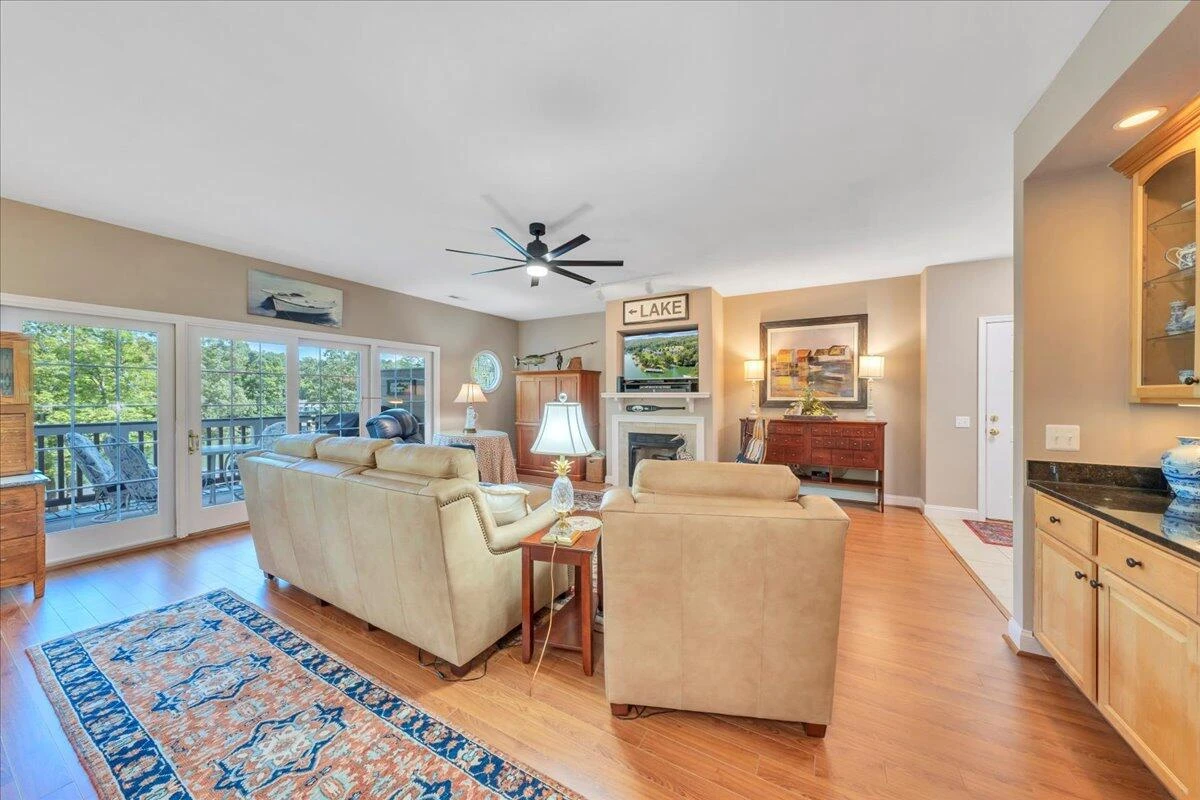 305 South Pointe Shore DR - Photo 27