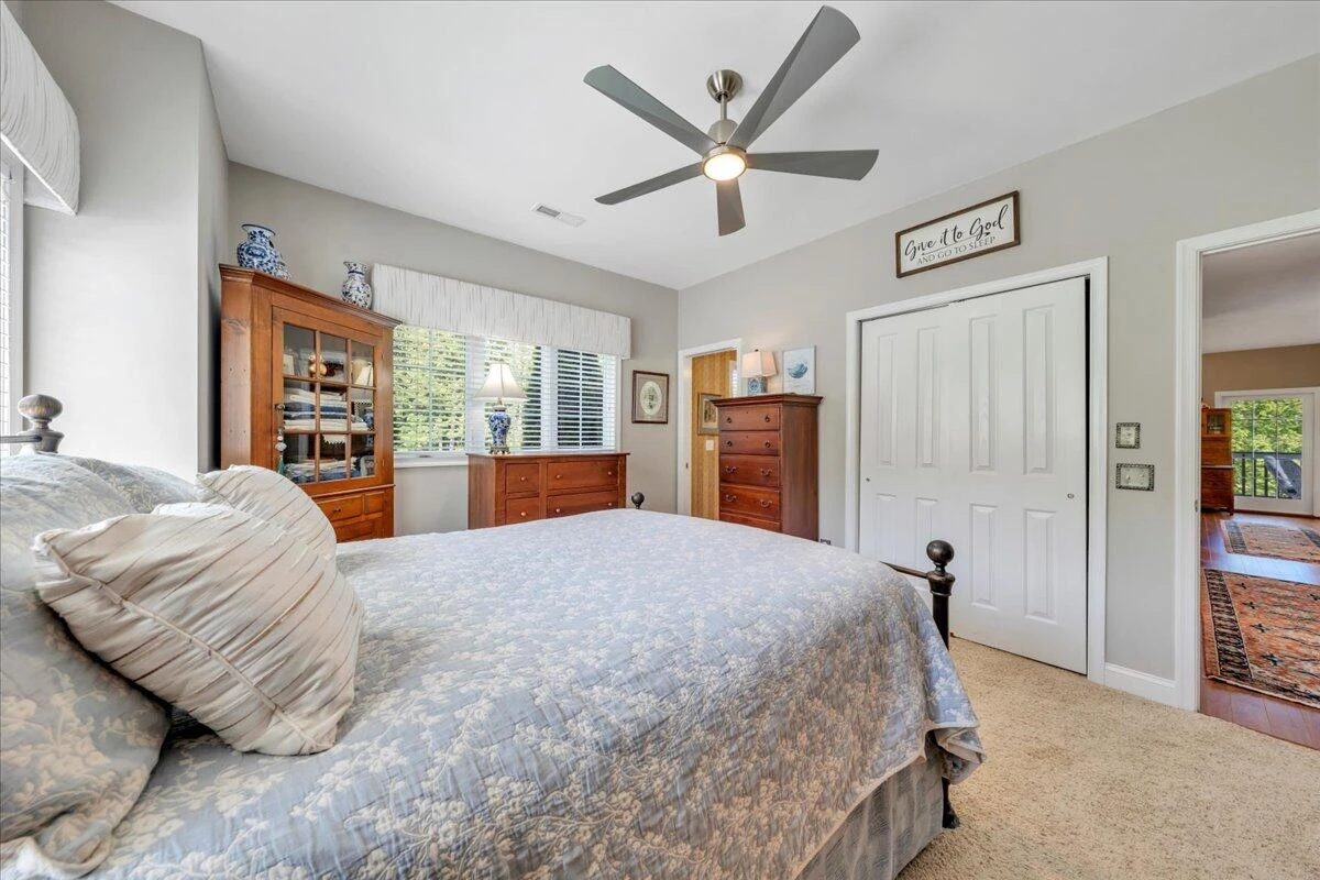 305 South Pointe Shore DR - Photo 8