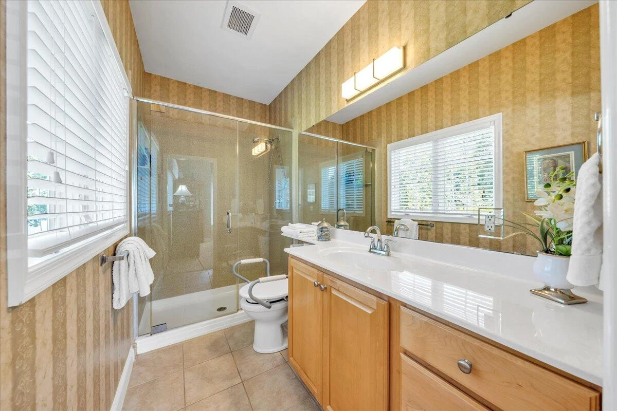 305 South Pointe Shore DR - Photo 9