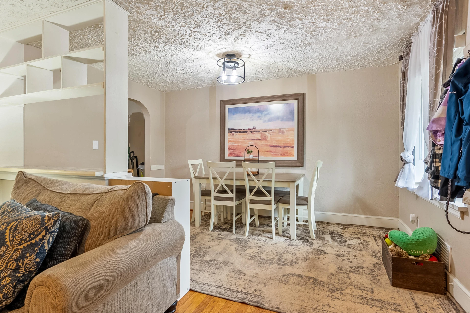 2535 Vancouver DR - Photo 11