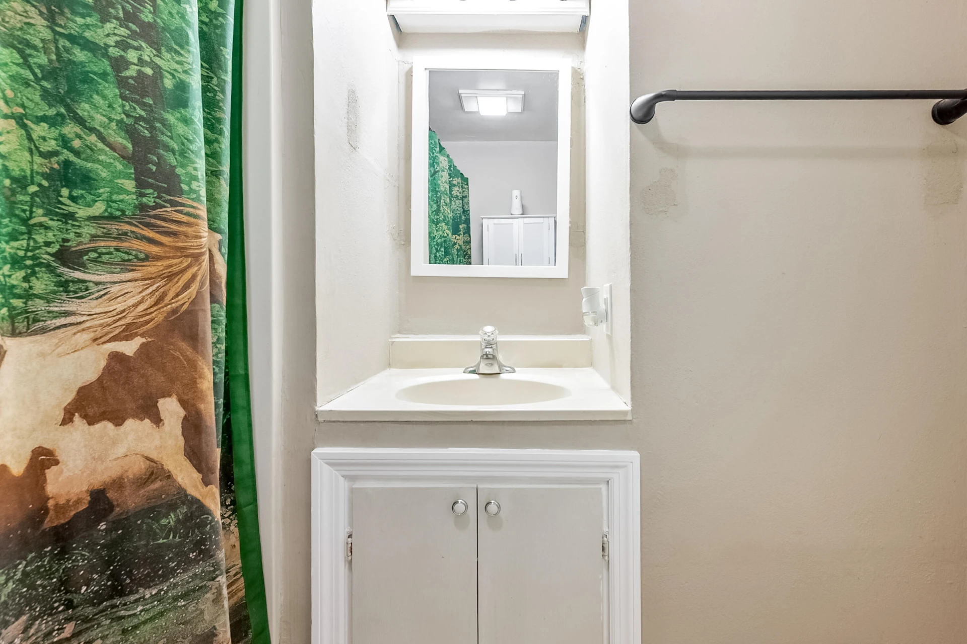 2535 Vancouver DR - Photo 24