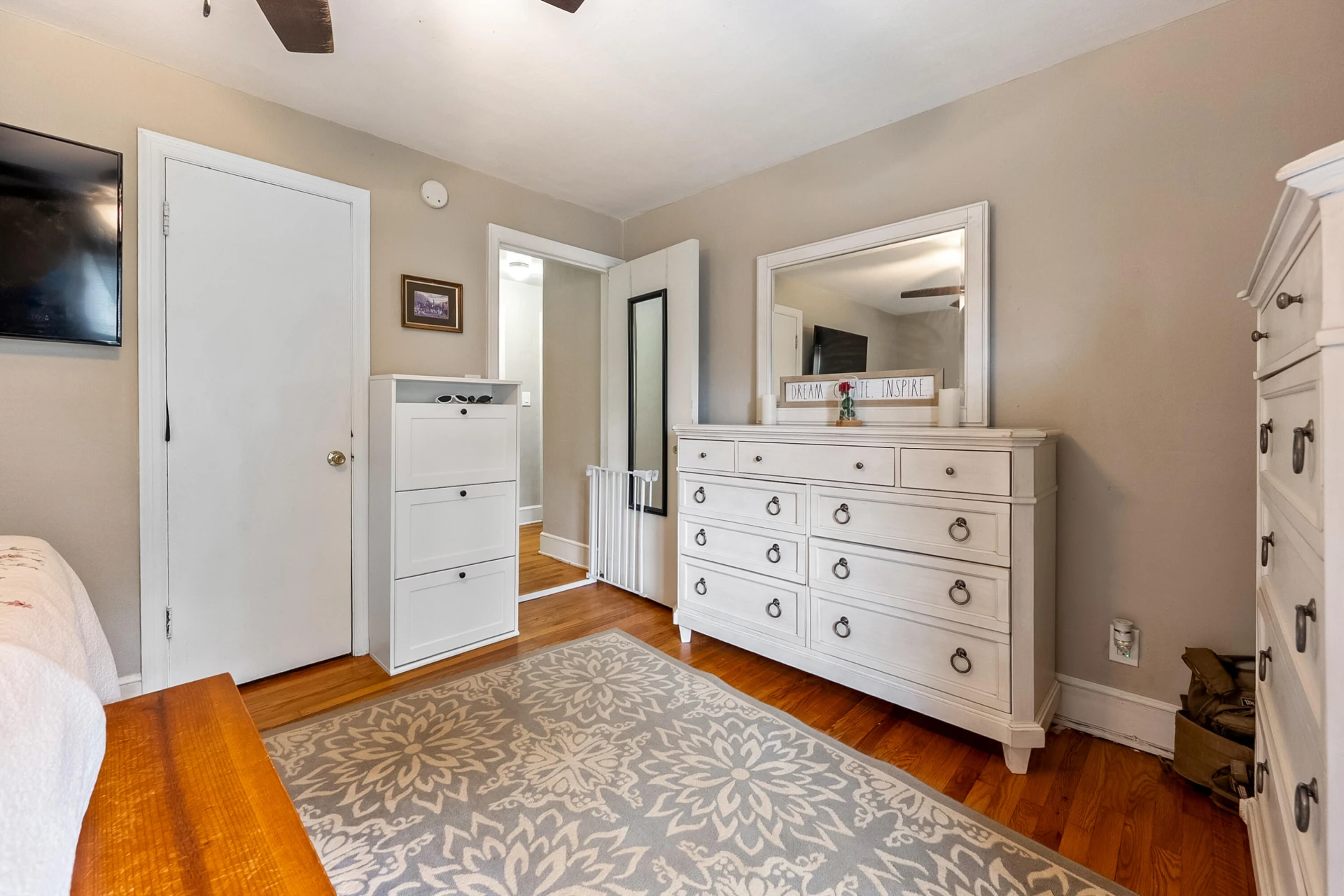 2535 Vancouver DR - Photo 29