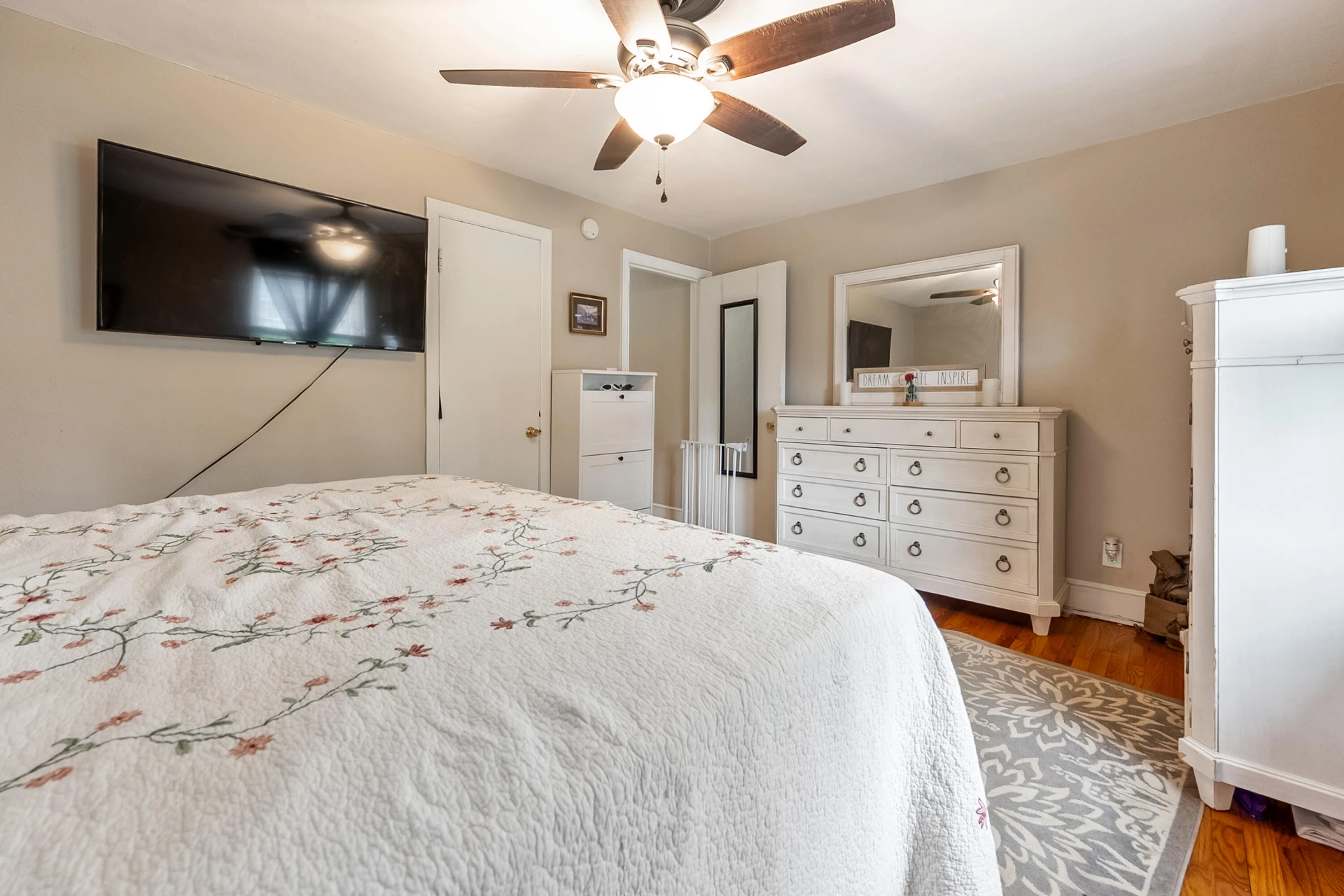 2535 Vancouver DR - Photo 30