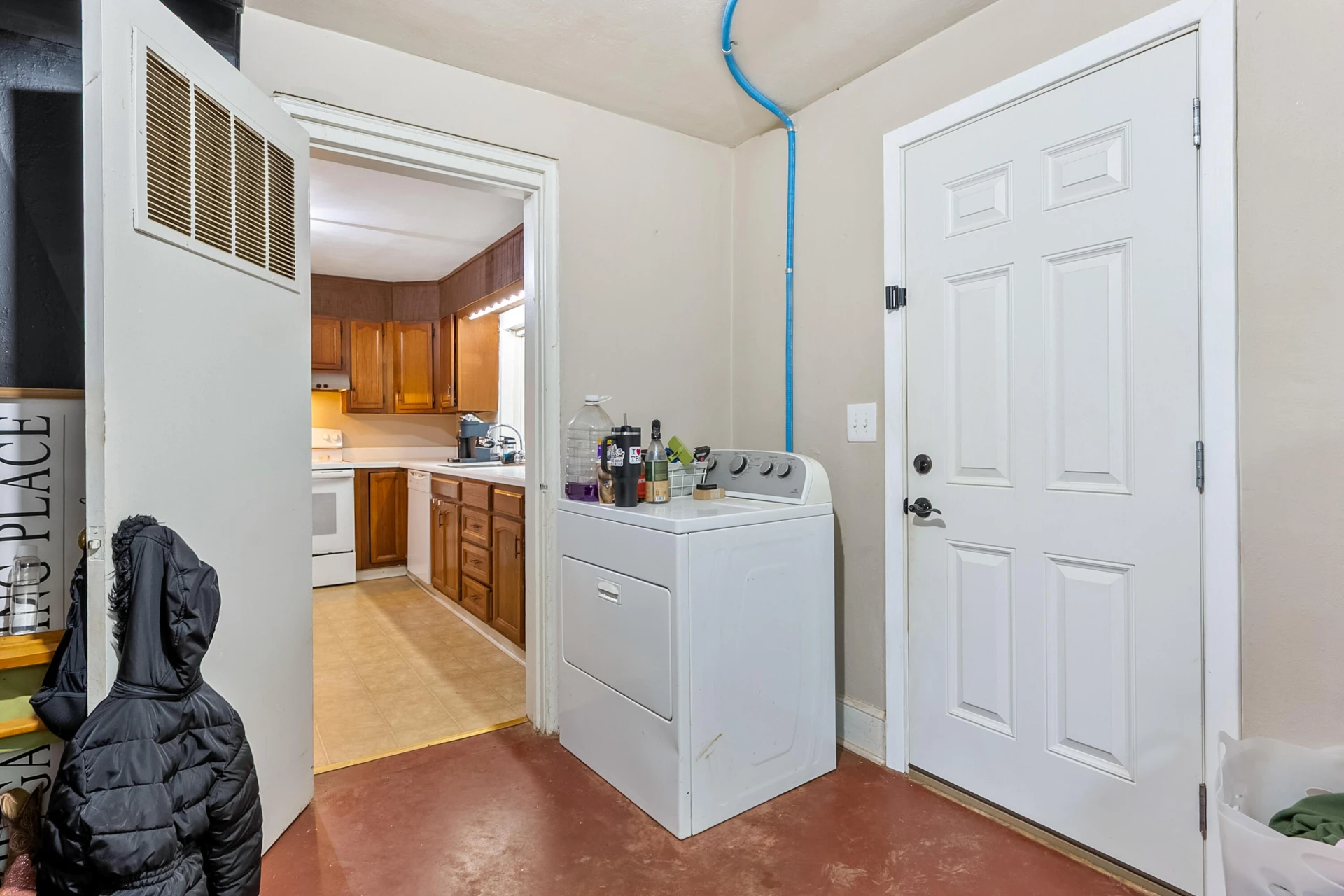2535 Vancouver DR - Photo 32