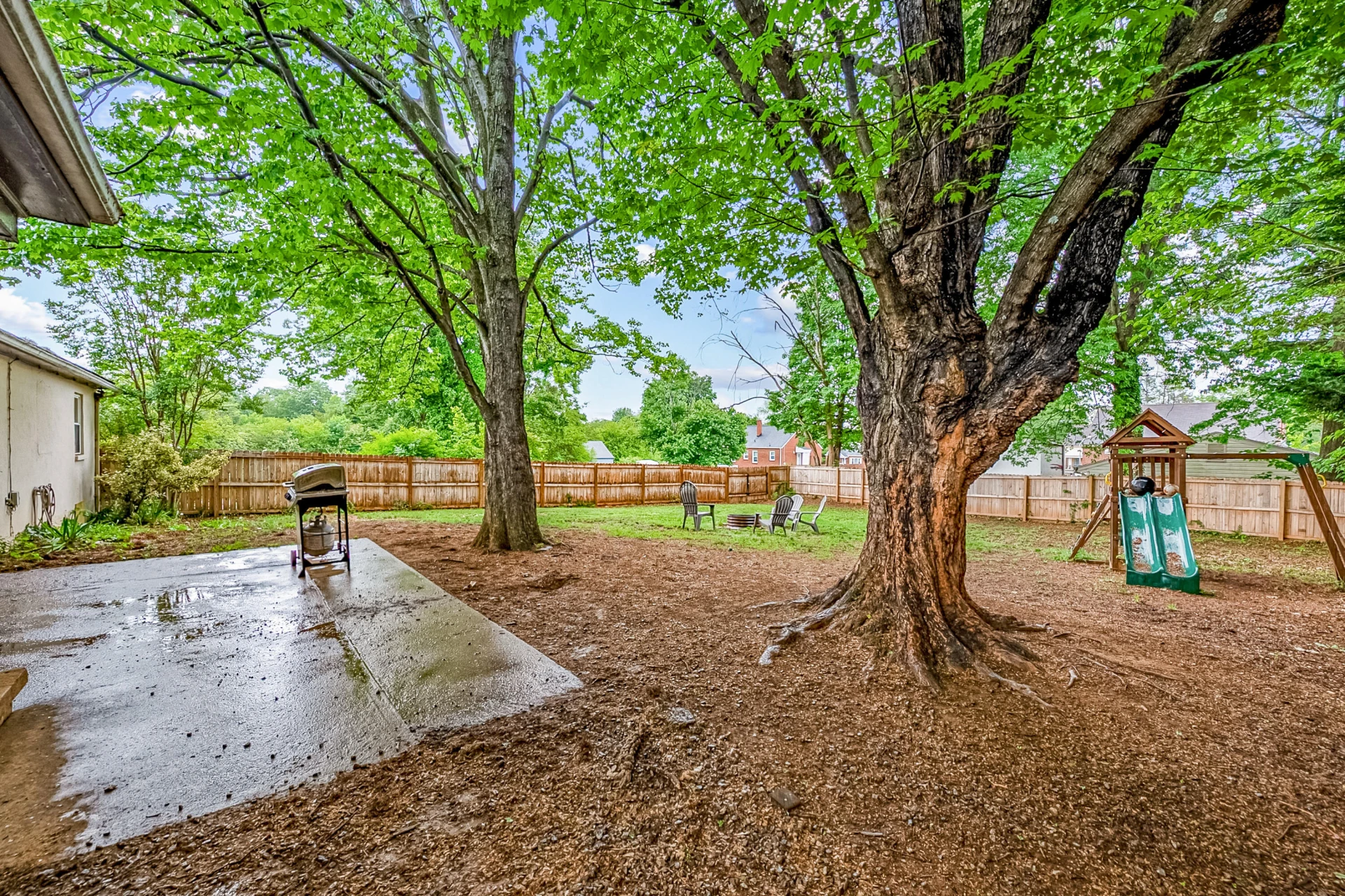 2535 Vancouver DR - Photo 33