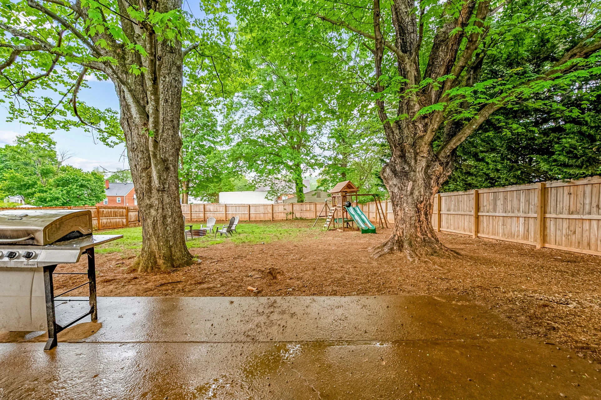 2535 Vancouver DR - Photo 34