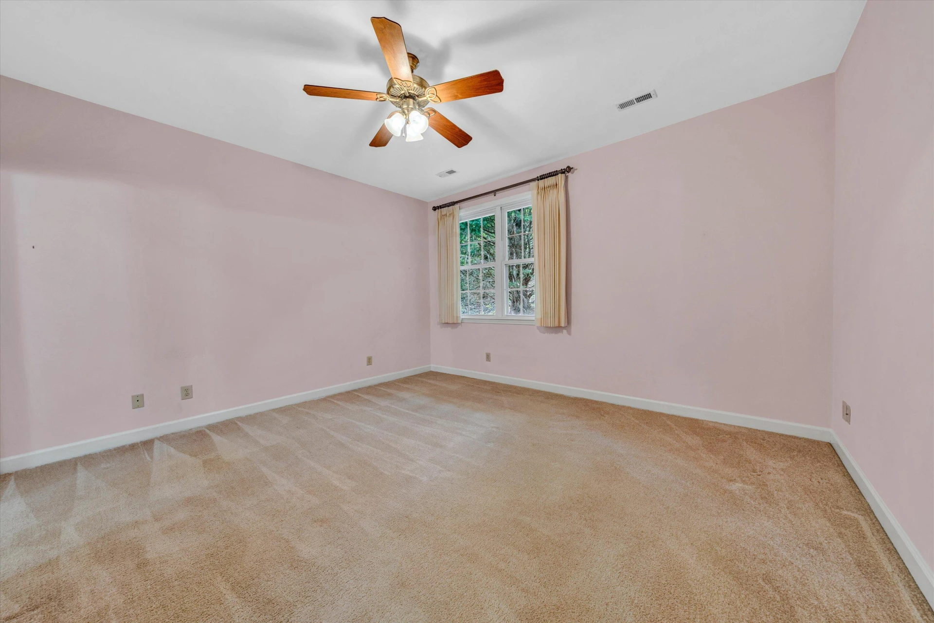 3382 Laurel CIR - Photo 16