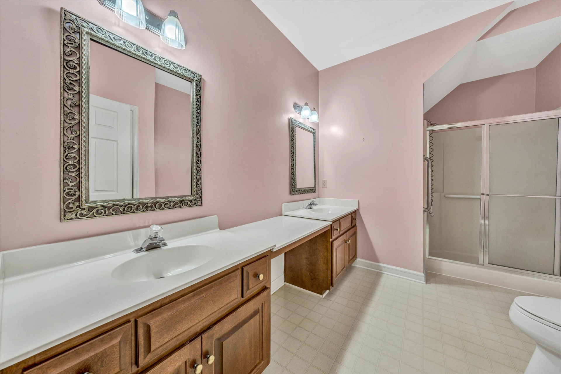 3382 Laurel CIR - Photo 17