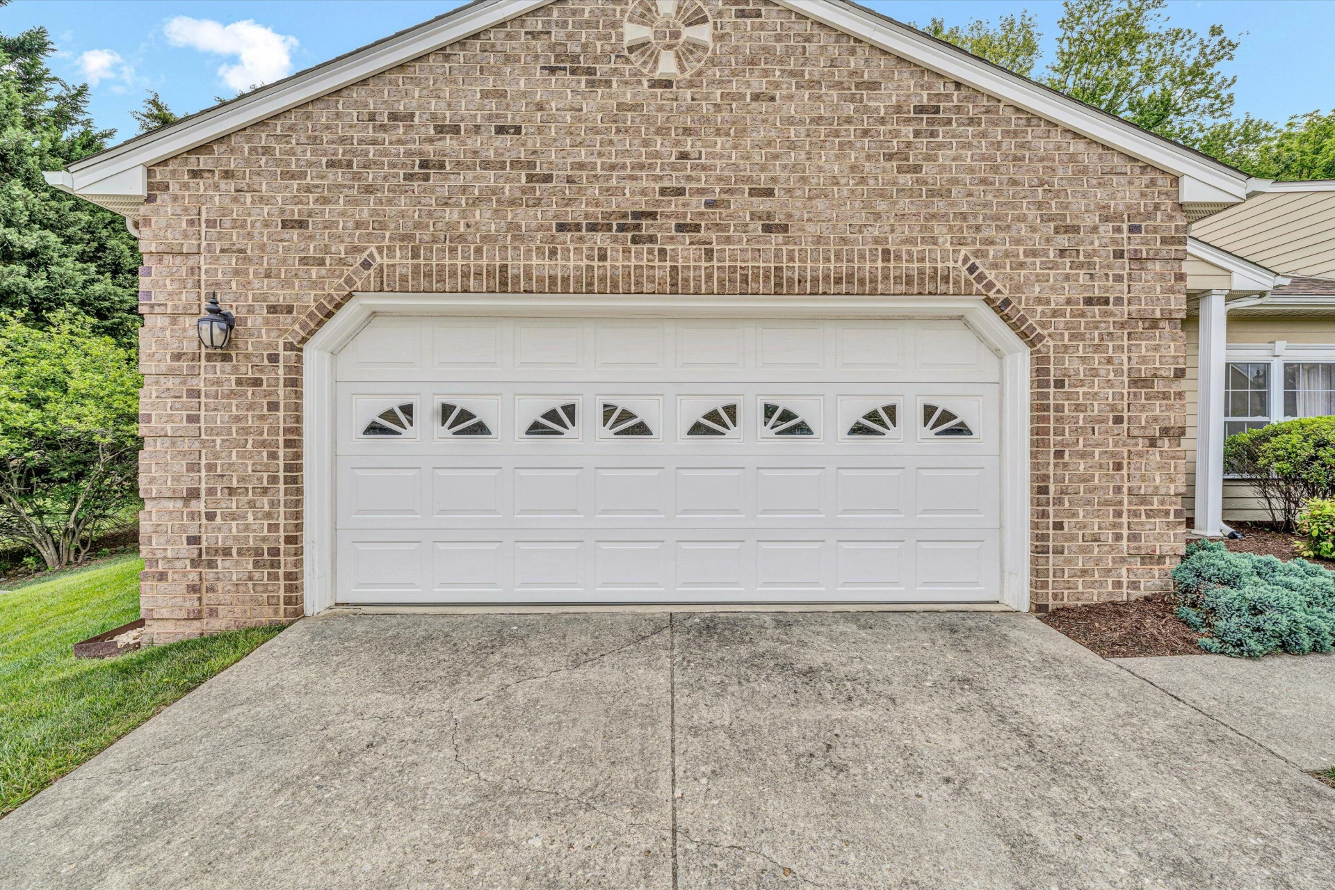 3382 Laurel CIR - Photo 28