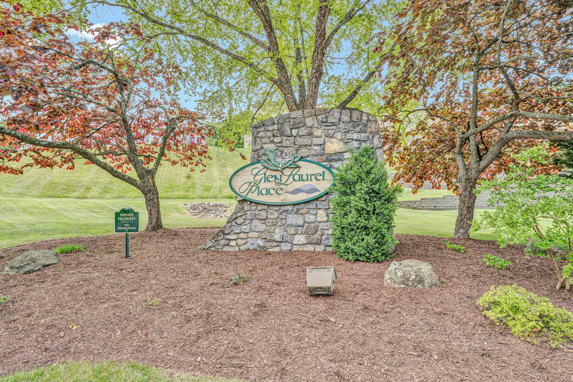 3382 Laurel CIR - Photo 30