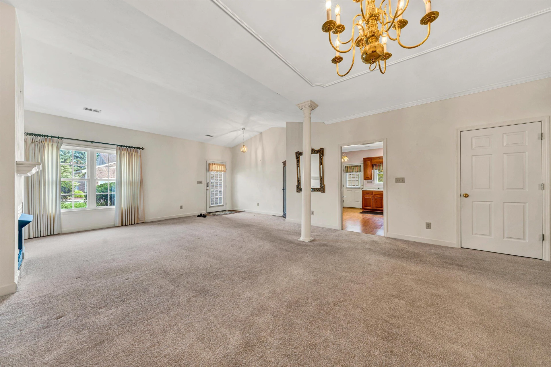 3382 Laurel CIR - Photo 8
