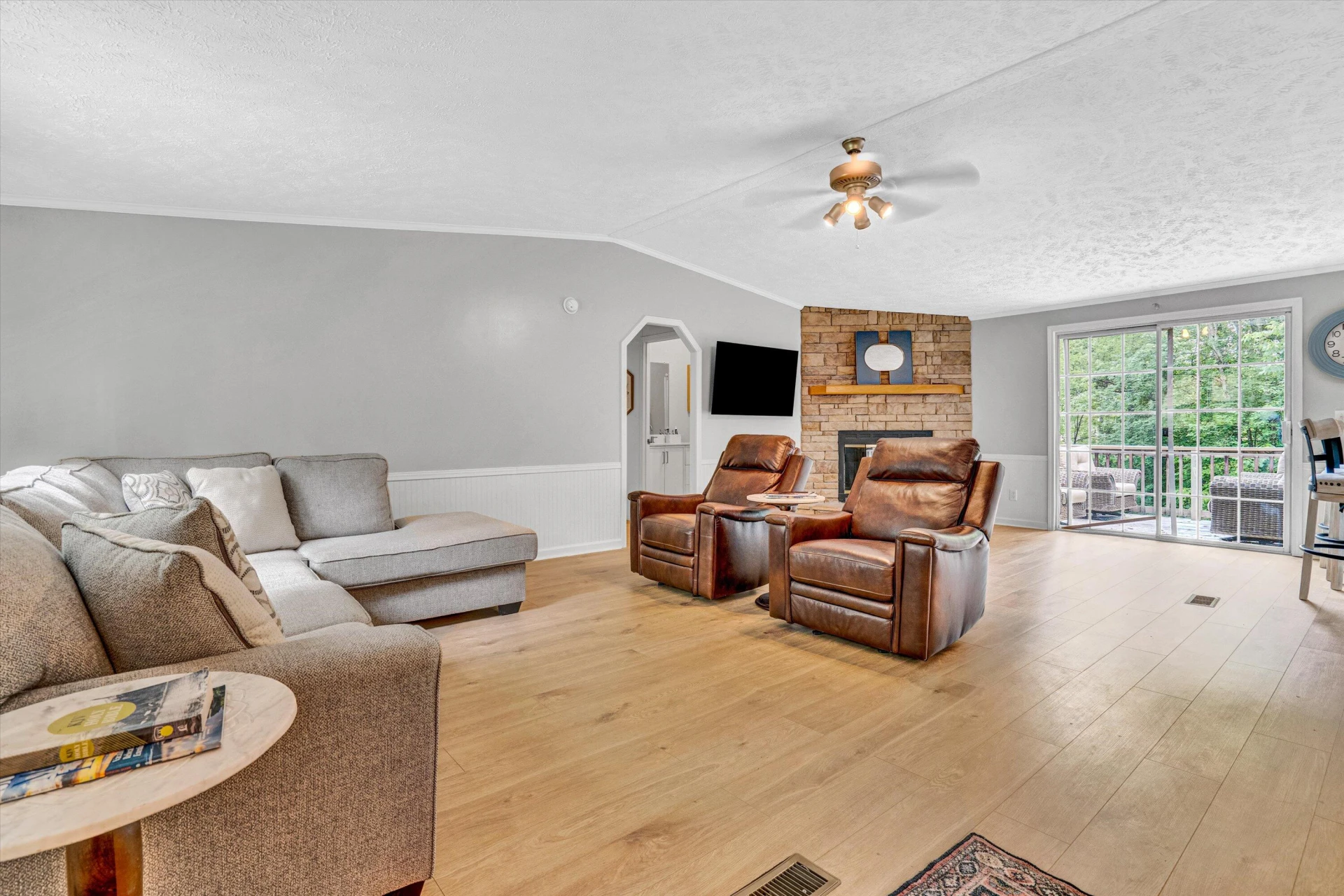 2870 Lakewood Forest RD - Photo 6