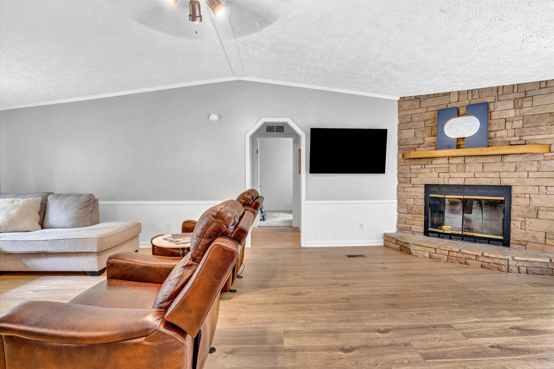 2870 Lakewood Forest RD - Photo 8