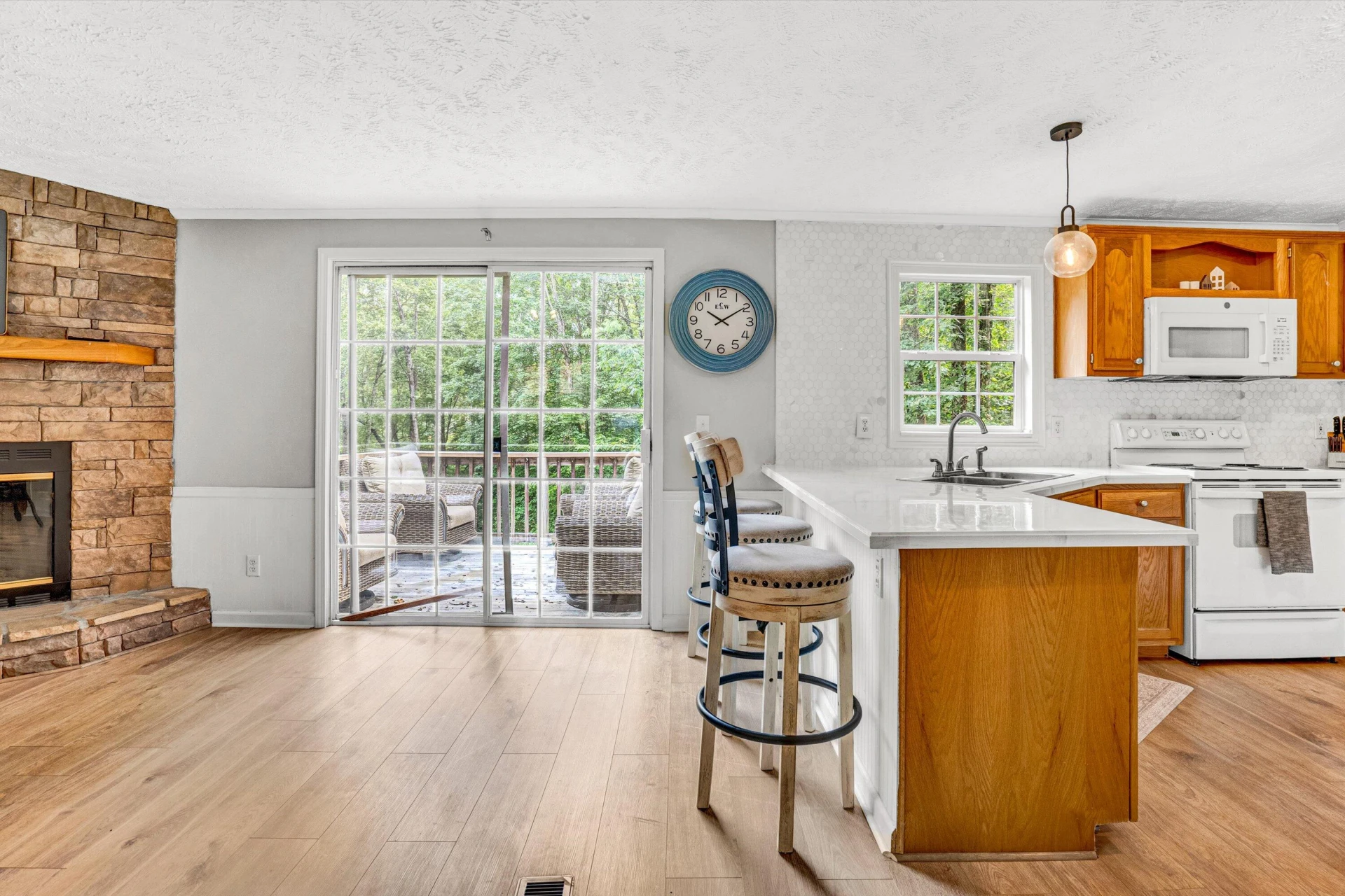 2870 Lakewood Forest RD - Photo 10